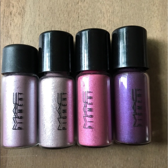 MAC Makeup - Picture 1 of 1